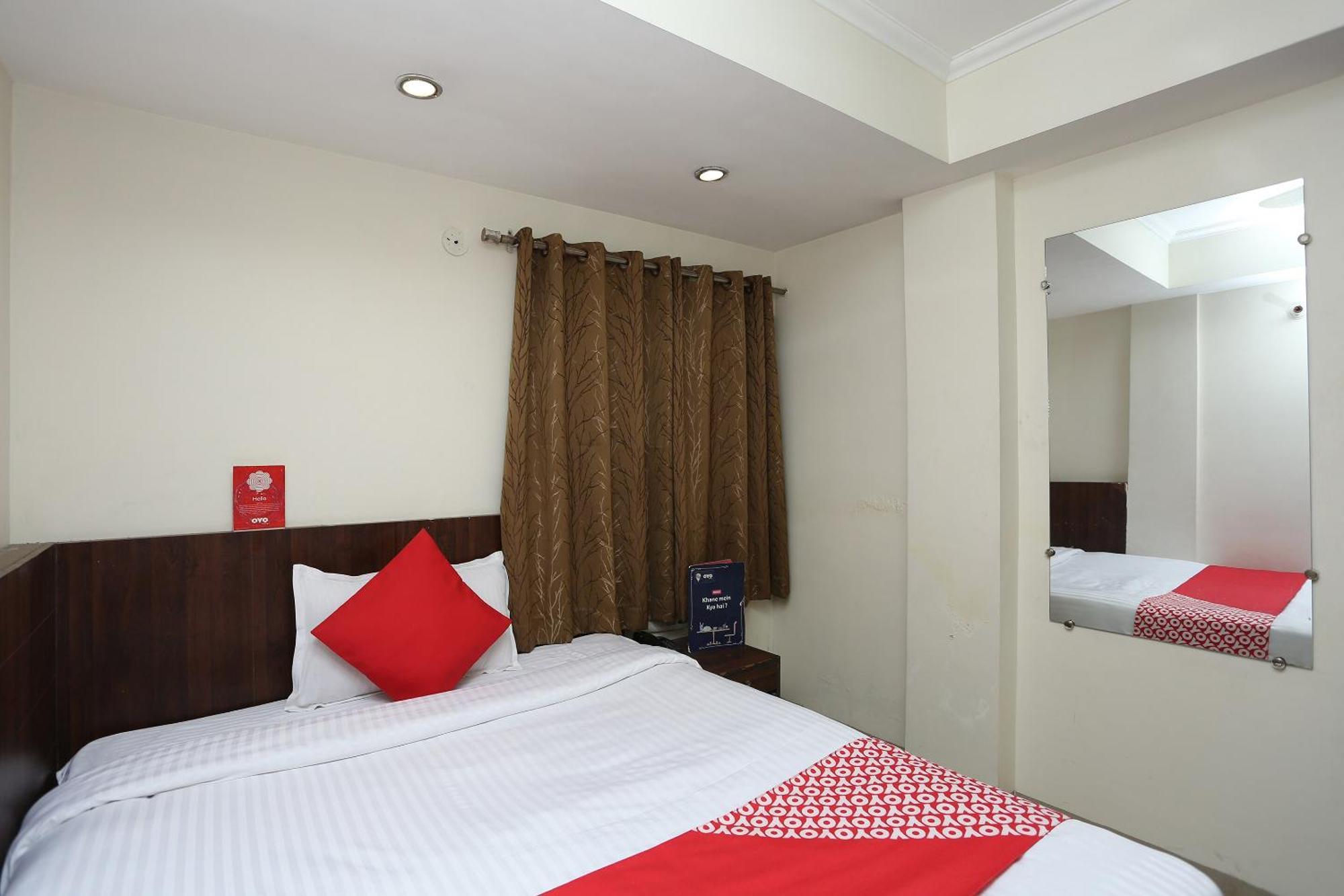 Collection O Patankar Bazar Formerly Shree Maa Hotel