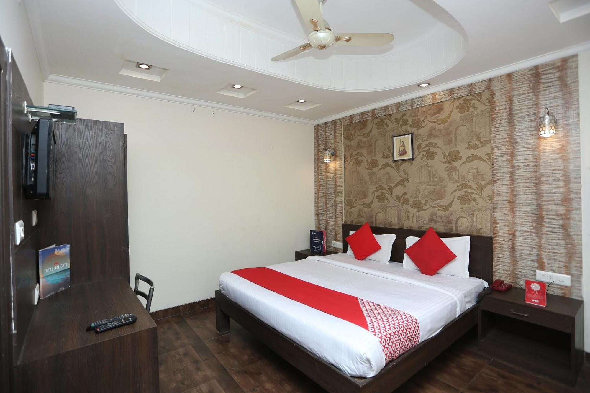 Collection O Patankar Bazar Formerly Shree Maa Hotel 4*